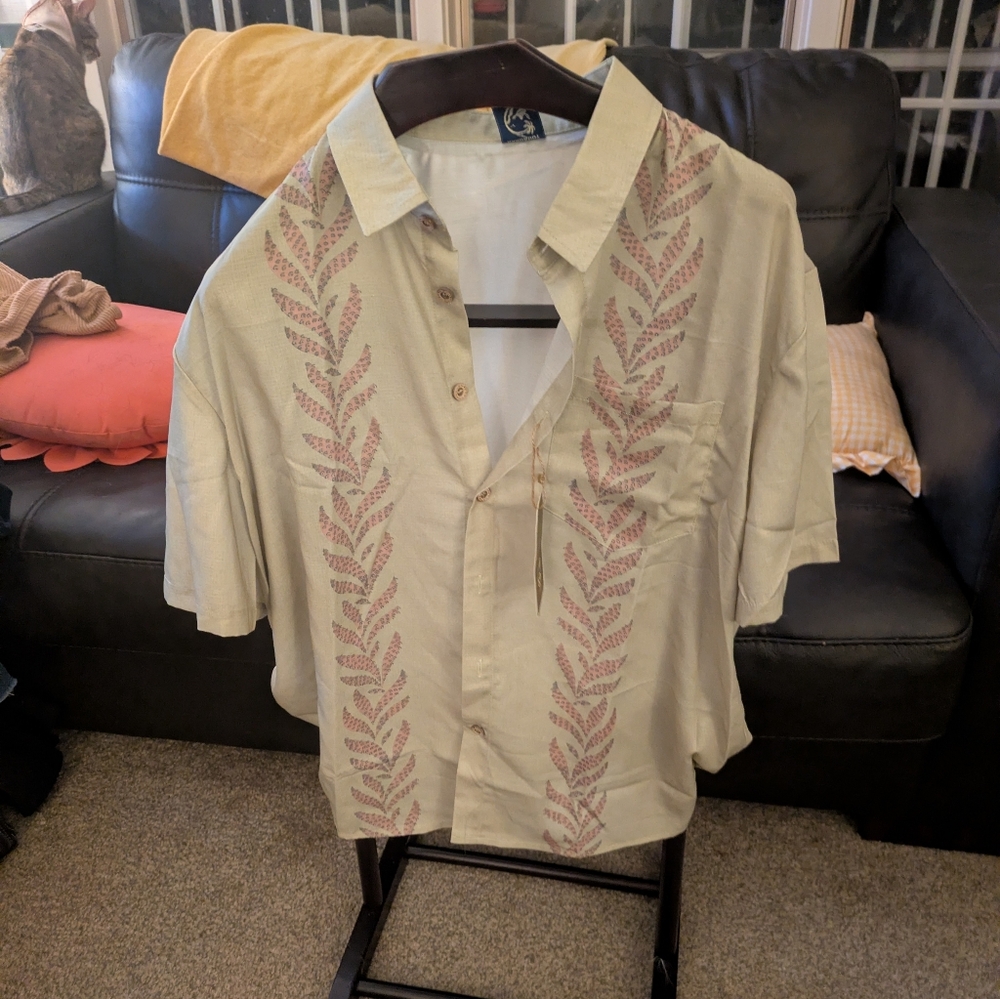 Men's Beige Short Sleeve Shirt with Leaf Pattern